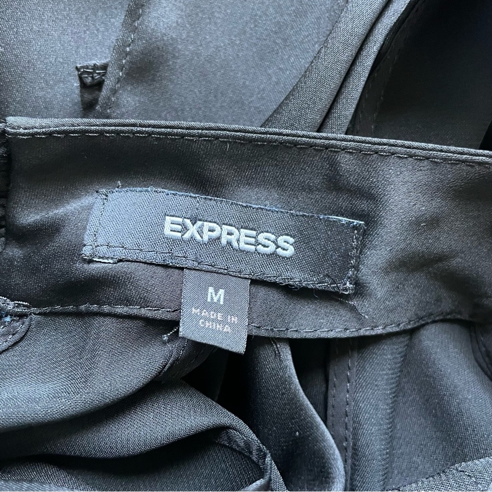 Express | Halter Ruffle Dress - Picture 2 of 6